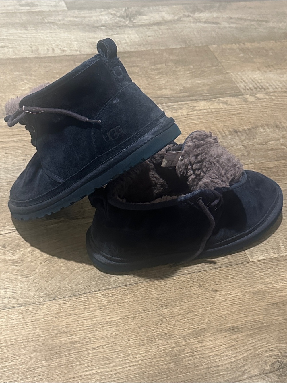 UGG Kids Navy Suede Fleece-Lined Ankle Slippers